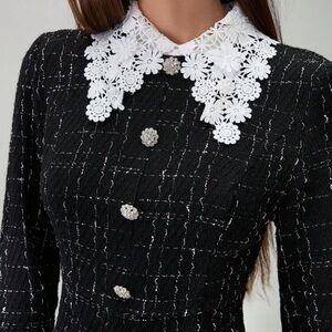 Elegant Black Long Sleeve Dress with White Lace Collar